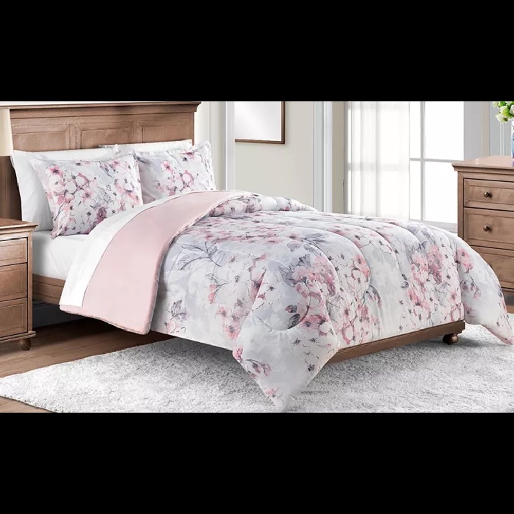 Colesville 3-Pc. Reversible Queen Comforter Set